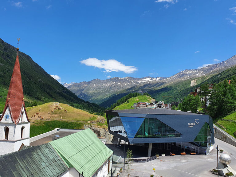 gurgl_Carat_Aussenansicht_Tag_Total